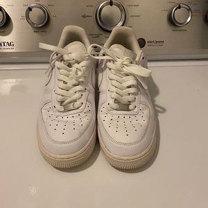 Size 8 
Hardly Worn